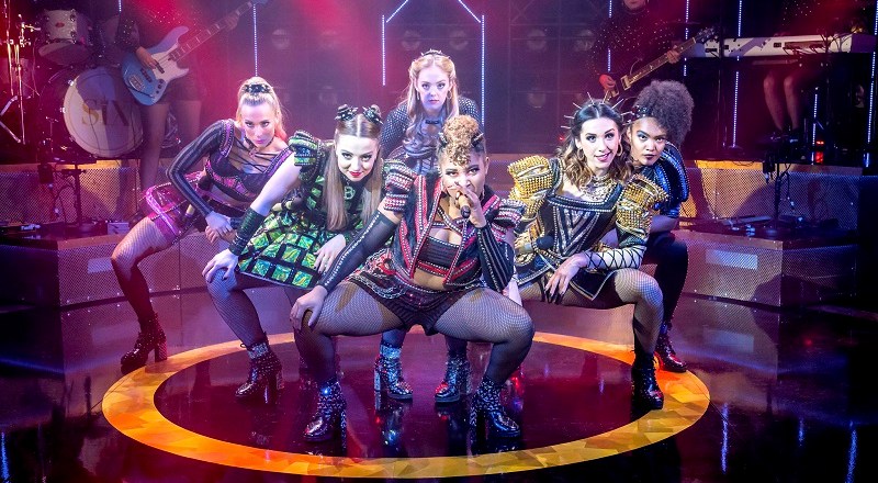 The Lowry saves Christmas by announcing TWO huge shows