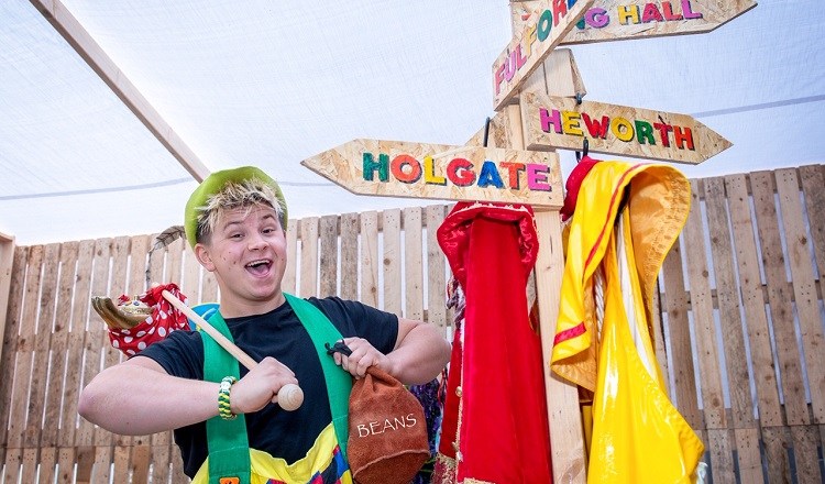 York Theatre Royal pantomime goes uber local