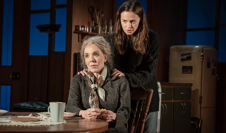 Night, Mother – Hampstead Theatre