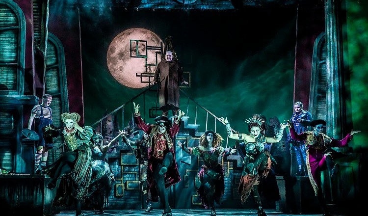 The Addams Family – Hull New Theatre