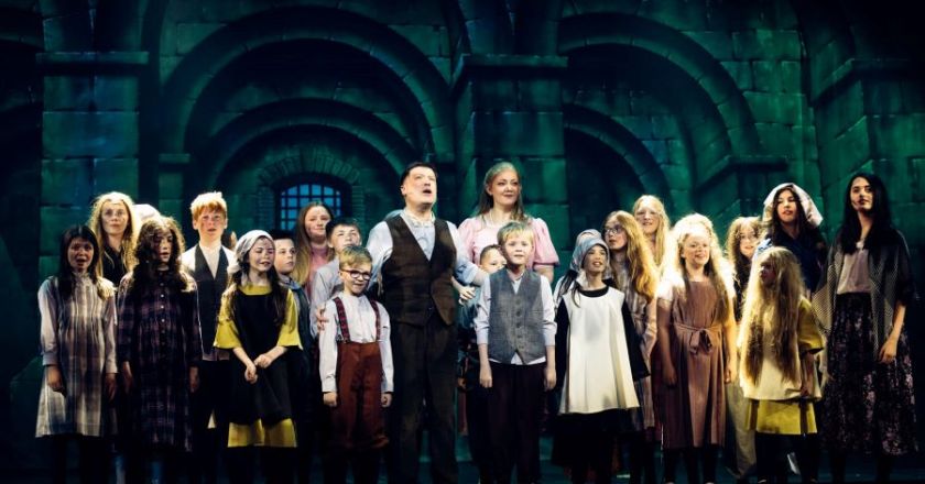 Chitty Chitty Bang Bang – Festival Theatre, Edinburgh