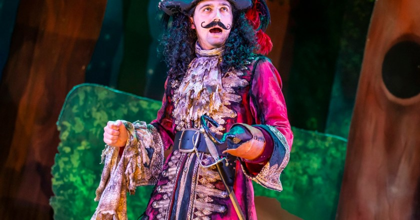 Peter Pan Goes Wrong – Opera House, Manchester