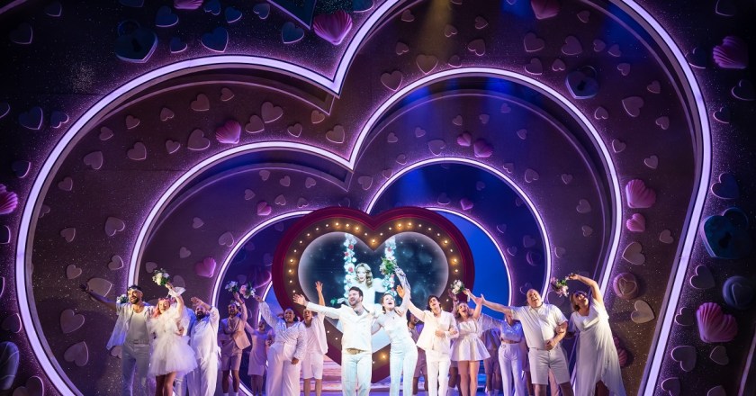 I Should Be So Lucky – Hull New Theatre